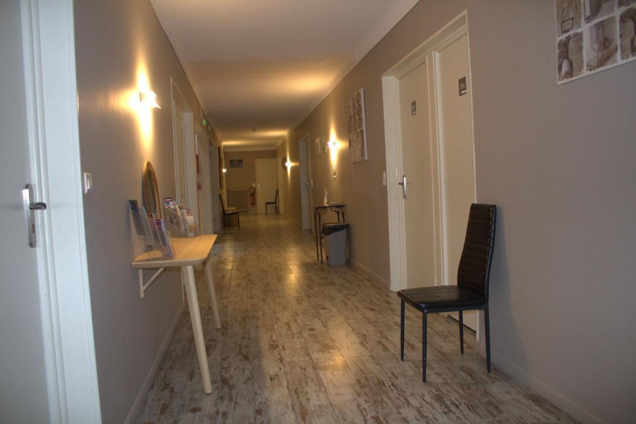 Logis Hotel Le Clement V Roquemaure  Εξωτερικό φωτογραφία