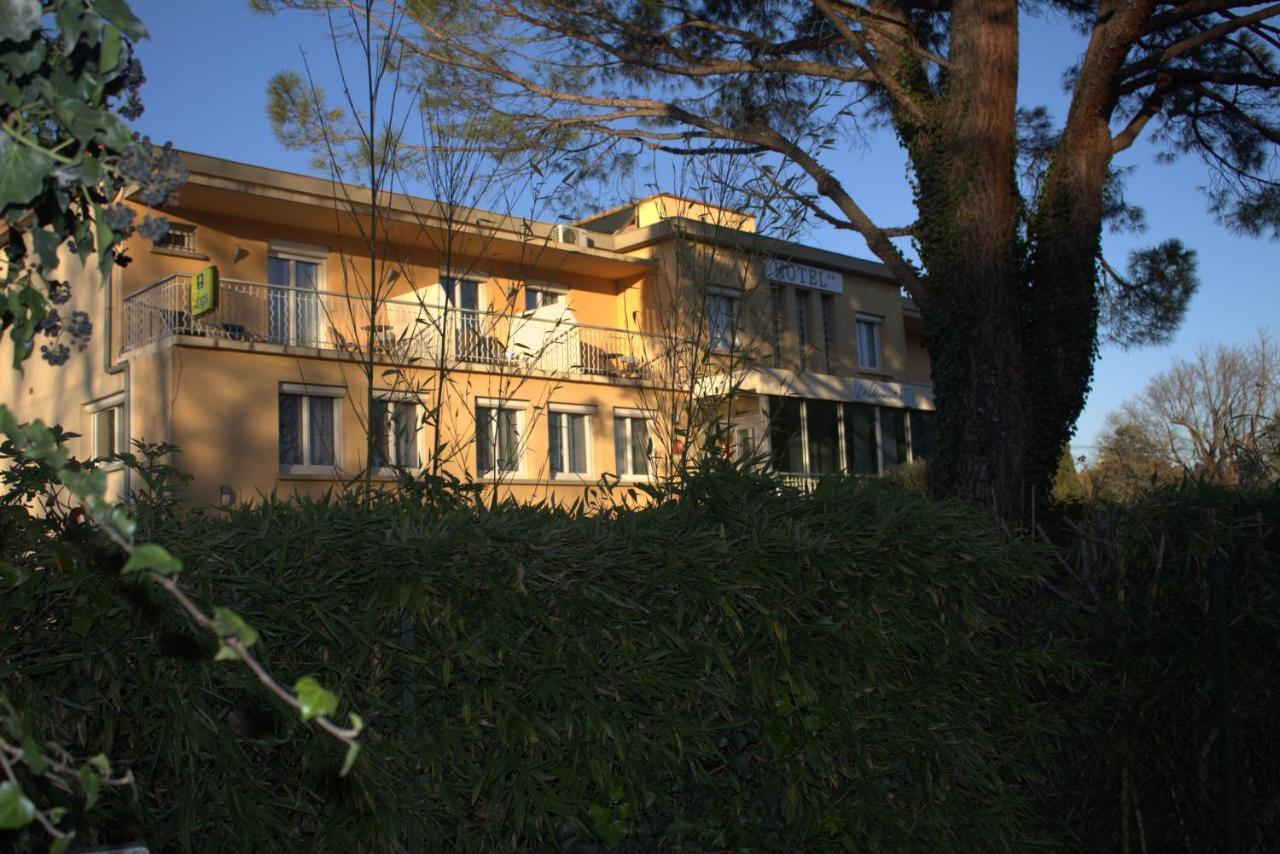 Logis Hotel Le Clement V Roquemaure  Εξωτερικό φωτογραφία